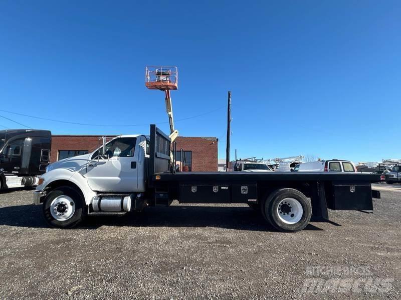 Ford F-750 Kamioni sa otvorenim sandukom