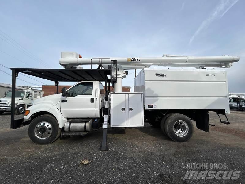 Ford F-750 Auto korpe
