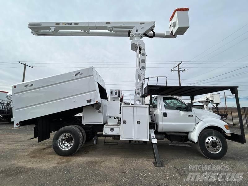 Ford F-750 Auto korpe