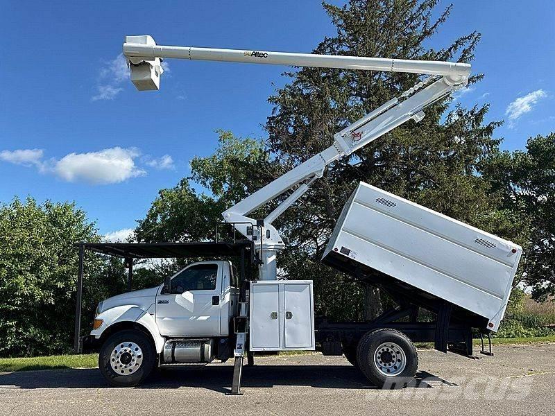 Ford F-750 Auto korpe