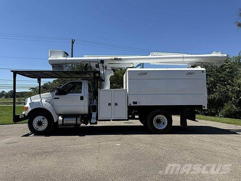 Ford F-750 Auto korpe