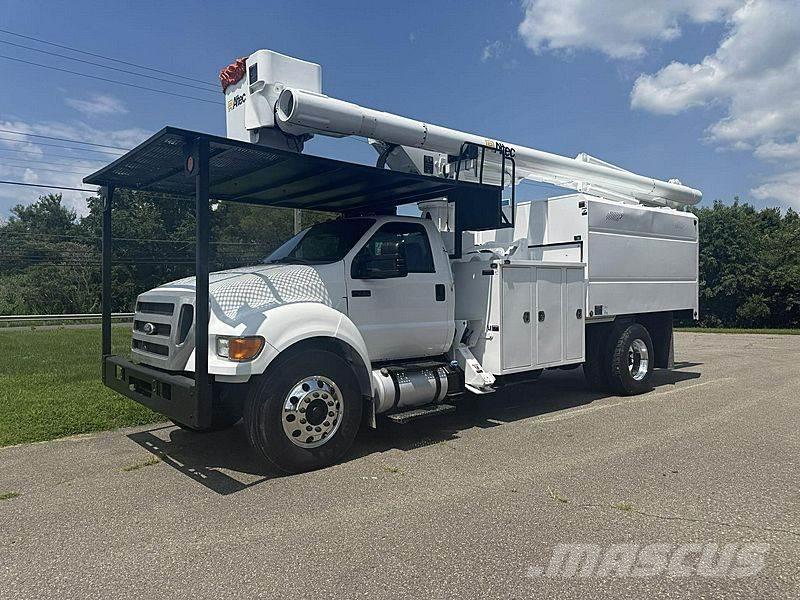 Ford F-750 Auto korpe