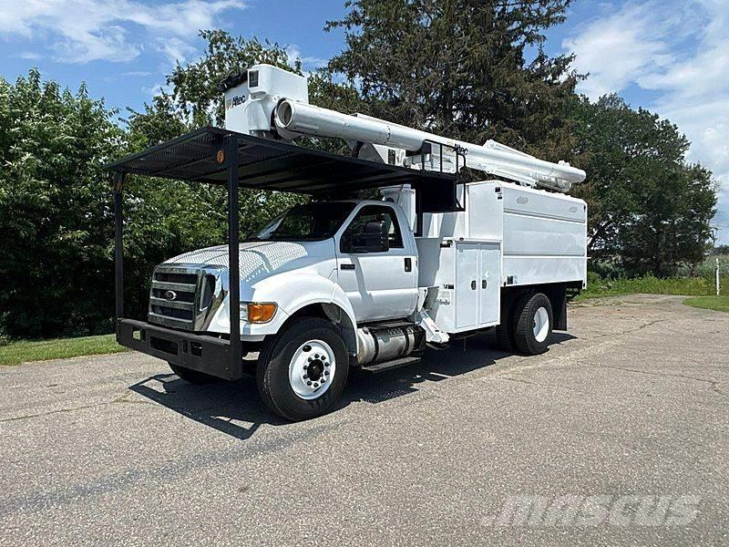 Ford F-750 Auto korpe