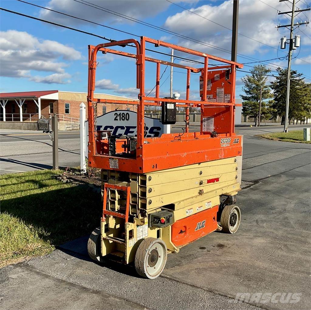 JLG 2632ES Makazaste platforme