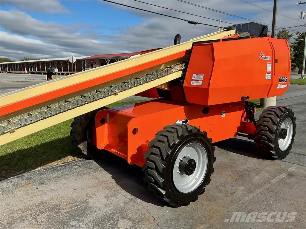 JLG 600S Teleskopske podizne platforme