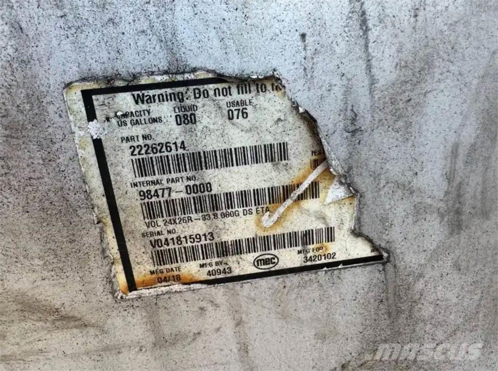 Mack  Kamioni cisterne