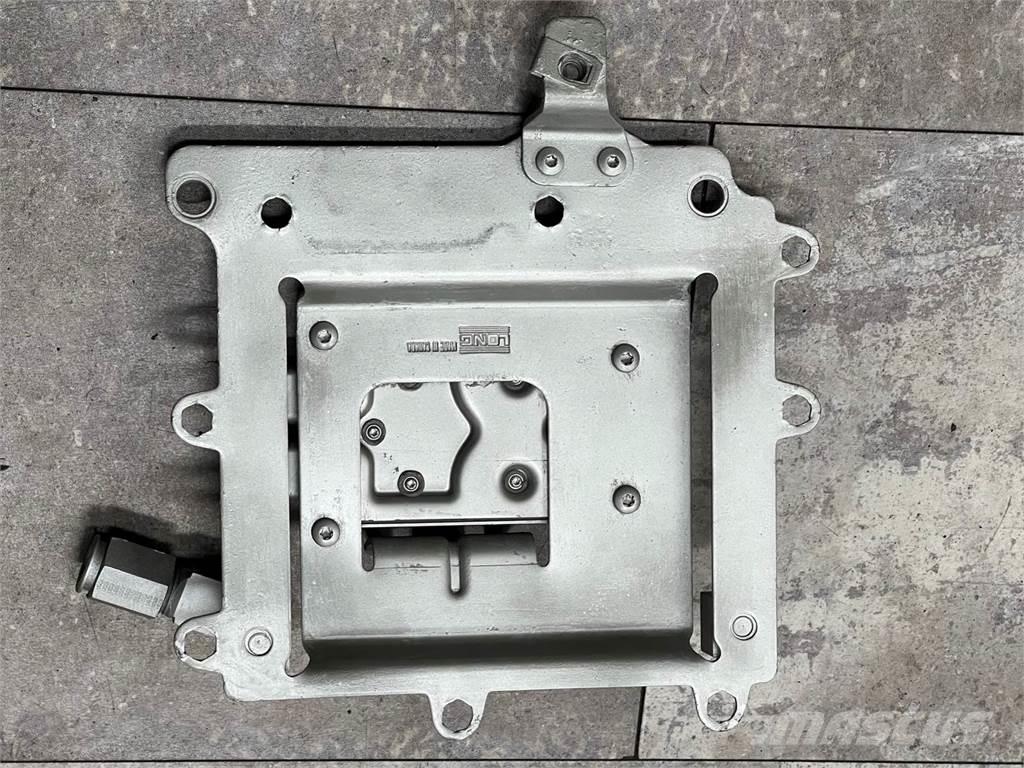 Mack E7 Ostale kargo komponente