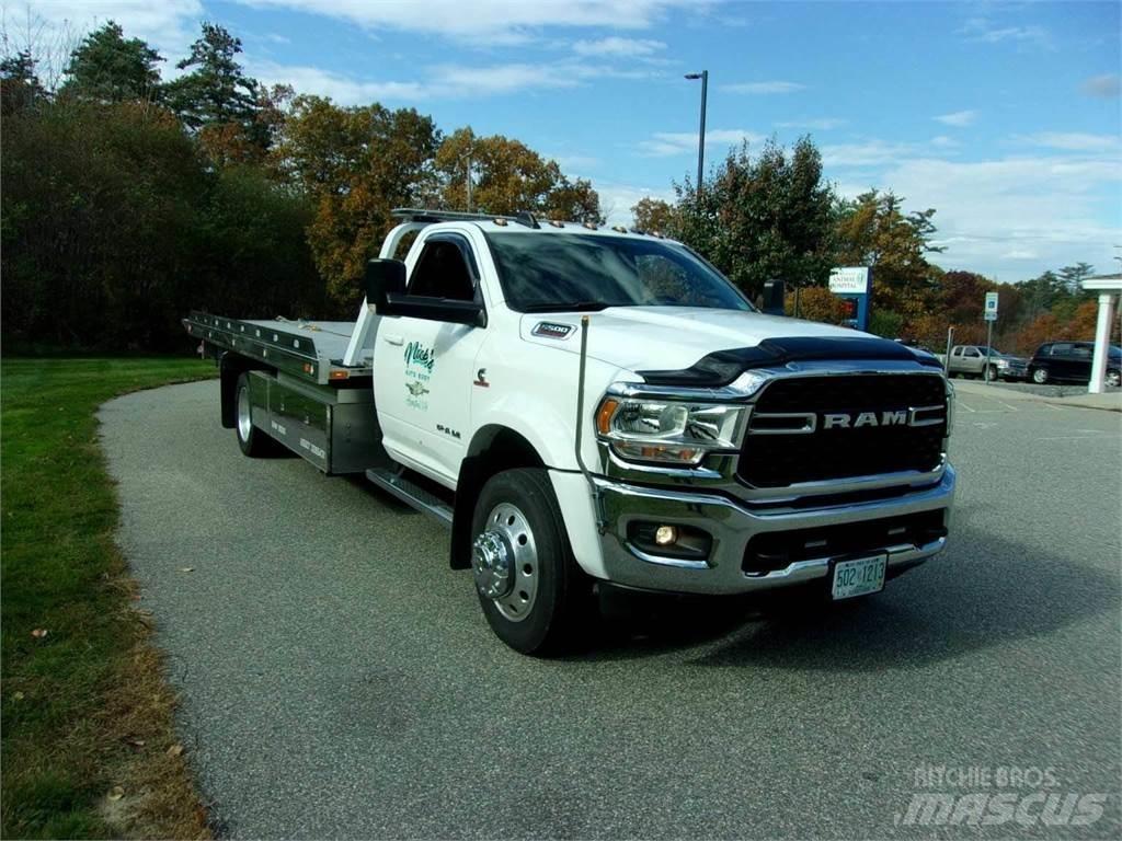 RAM 5500 Rol kiper kamioni sa kukom za podizanje tereta
