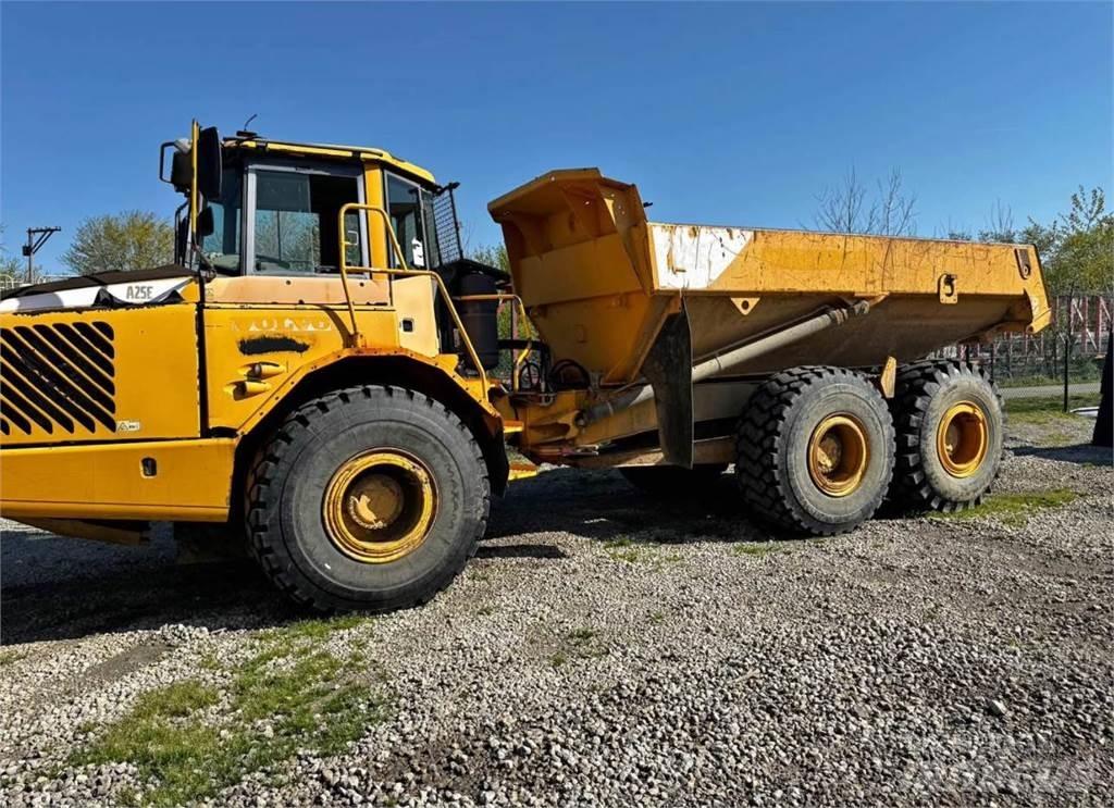 Volvo A25E Zglobni damperi