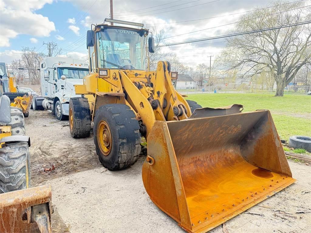 Volvo L90D Utovarivači na točkove
