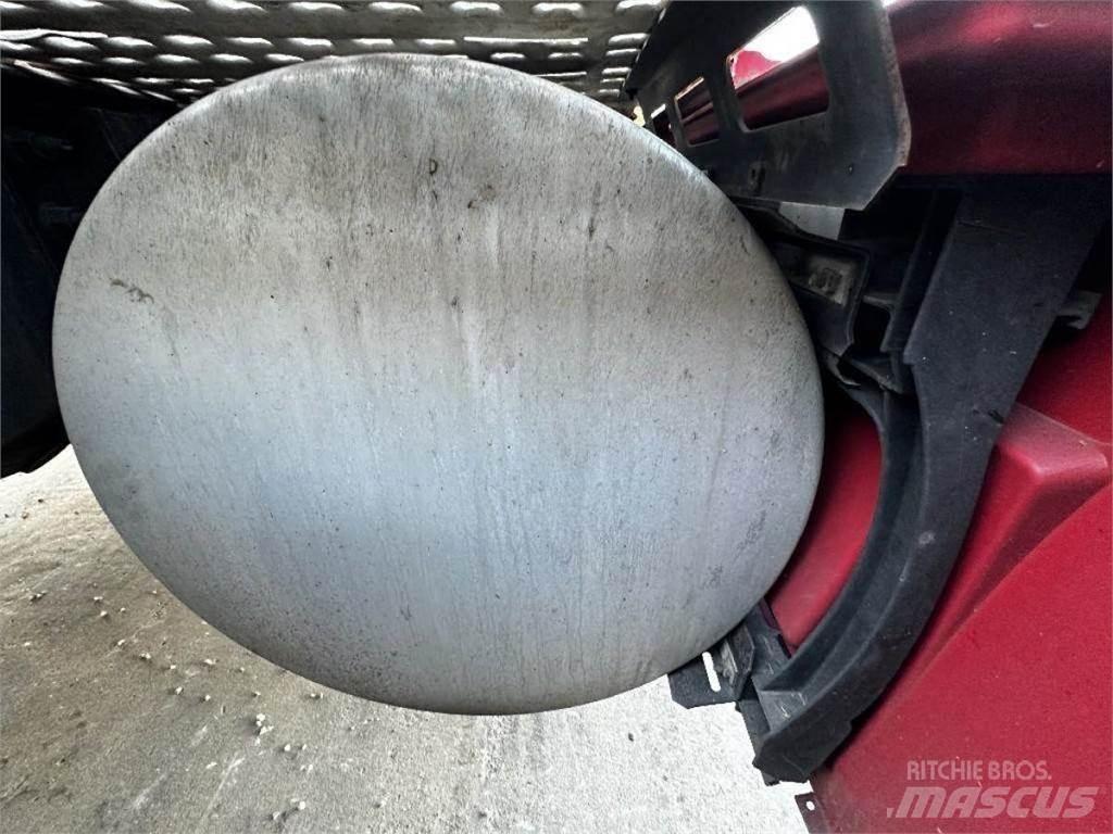 Volvo VNL Kamioni cisterne