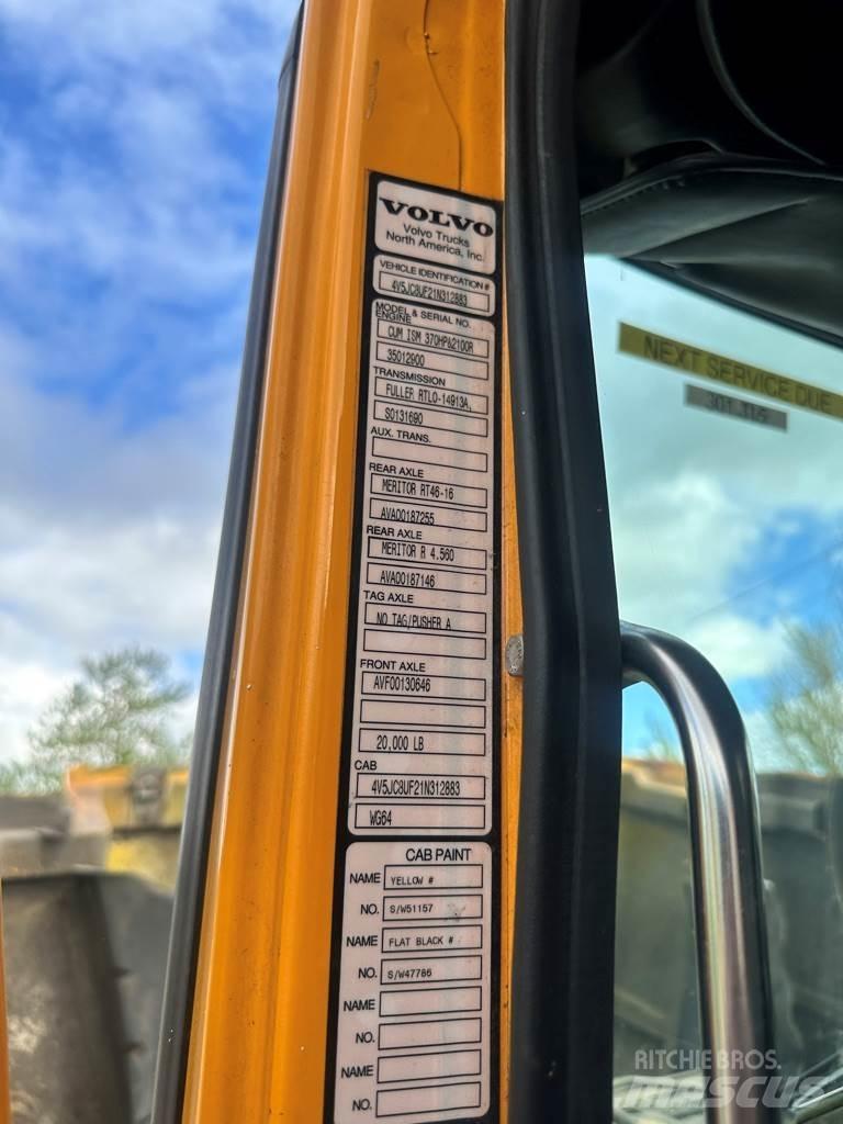 Volvo WG64 Kiperi kamioni