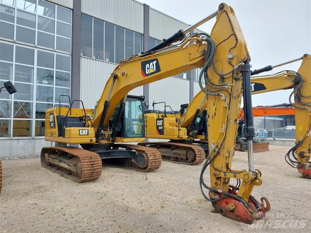CAT 323 Bageri guseničari