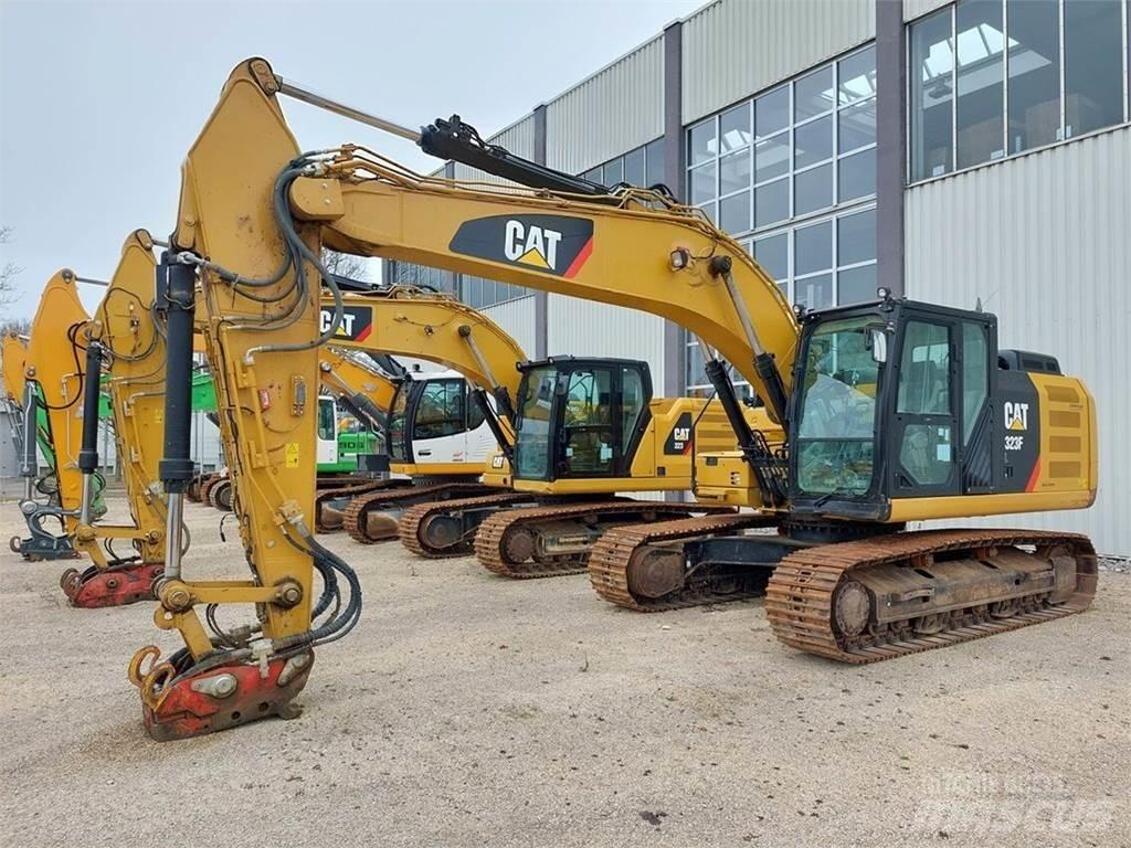 CAT 323F Bageri guseničari