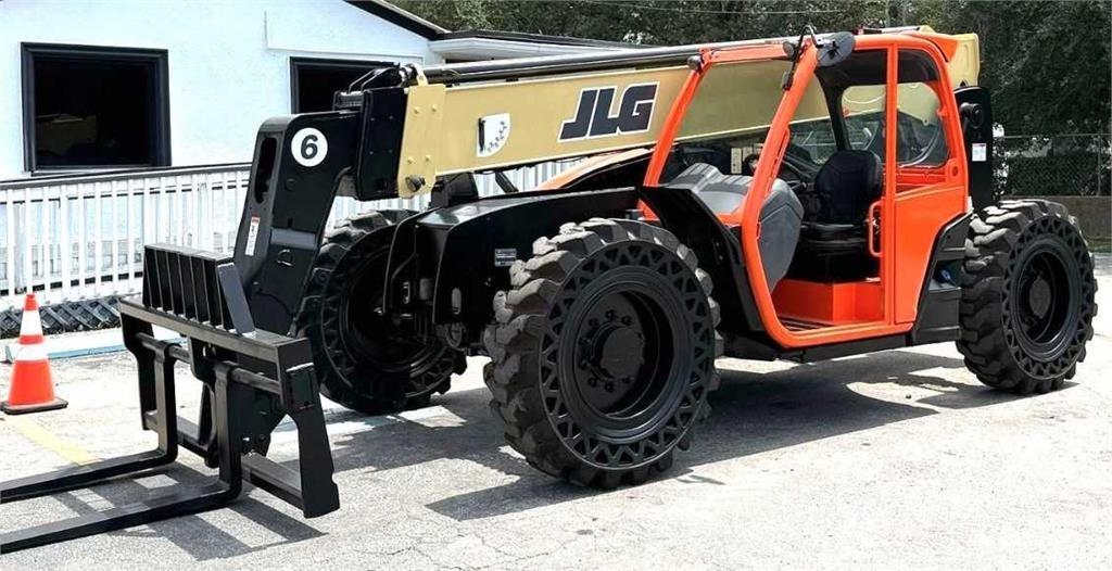 JLG 642 Teleskopski viljuškari