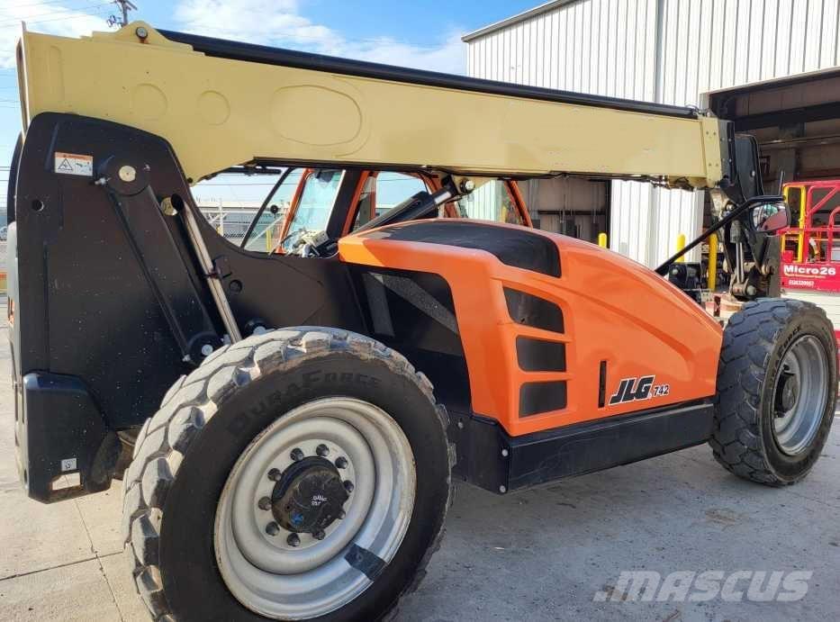 JLG 742 Teleskopski viljuškari