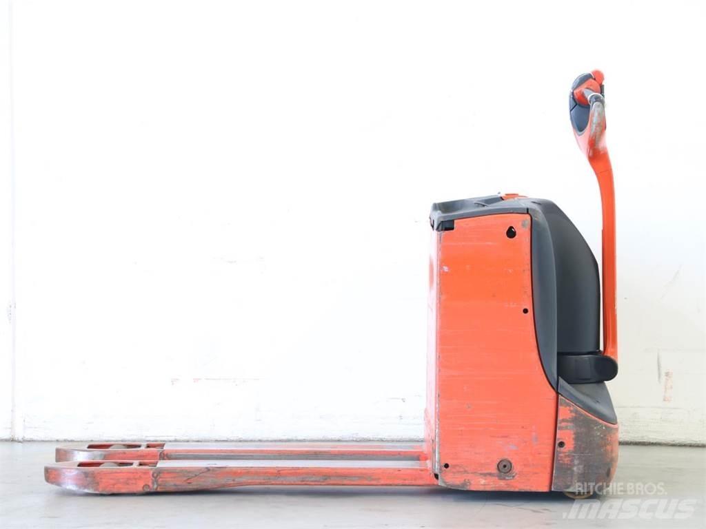 Linde T16/1152-00 Ručni električni viljuškar