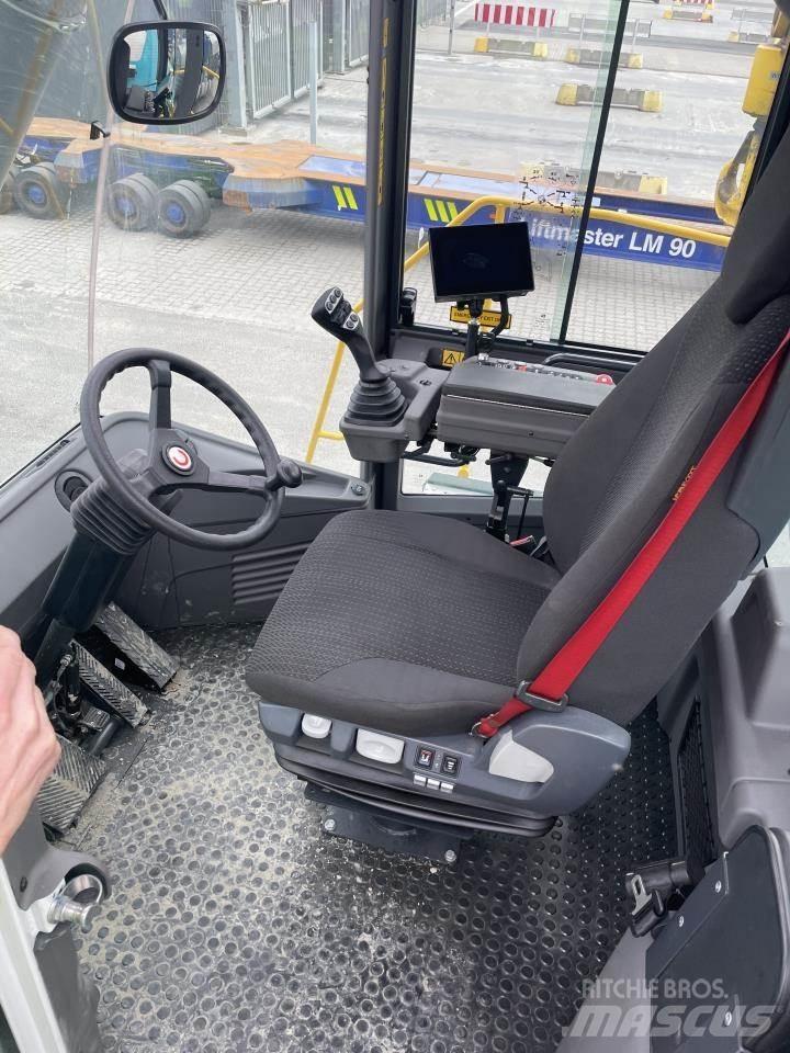 SMV 4531 TC5 Viljuškari sa pomičnim stupom