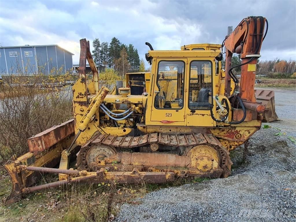 CAT D4D Buldožeri guseničari
