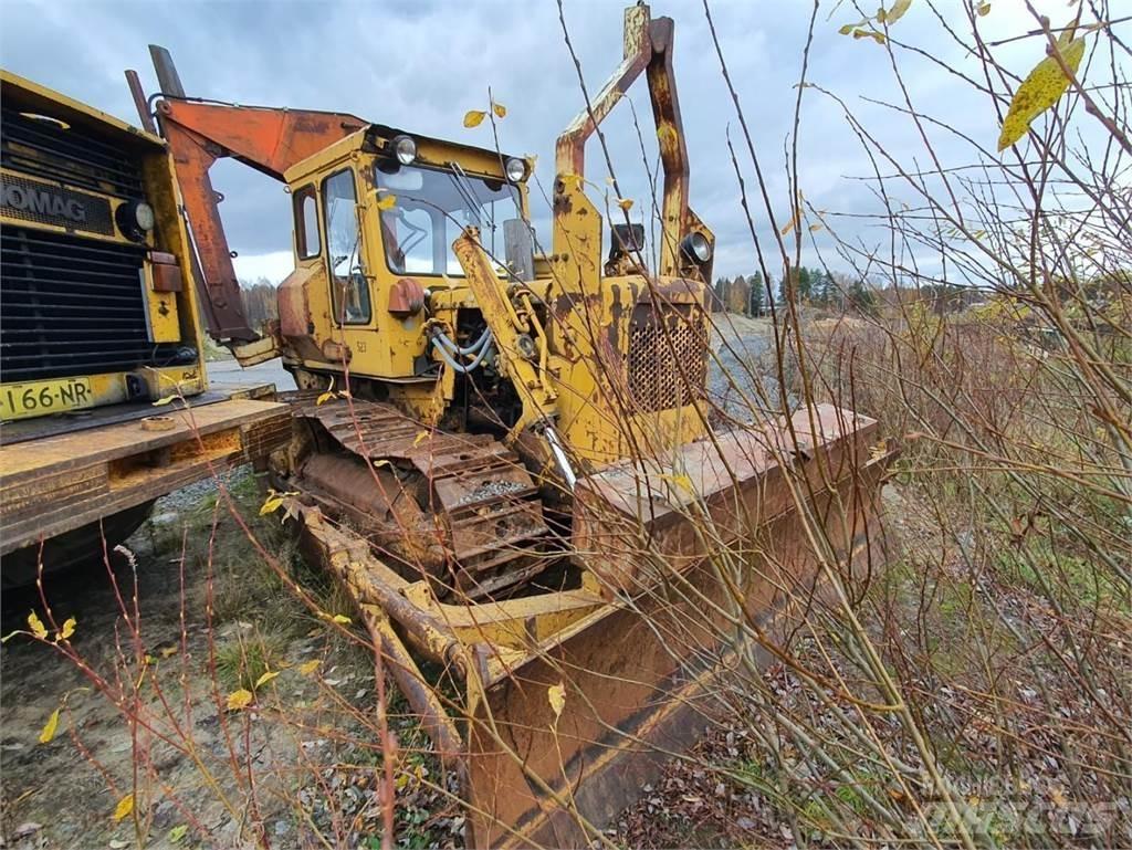 CAT D4D Buldožeri guseničari