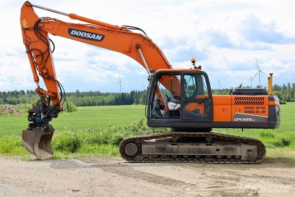 Doosan DX255 LC - 3 Bageri guseničari