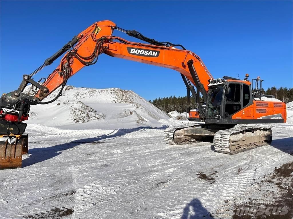 Doosan DX300 LC-5 Bageri guseničari