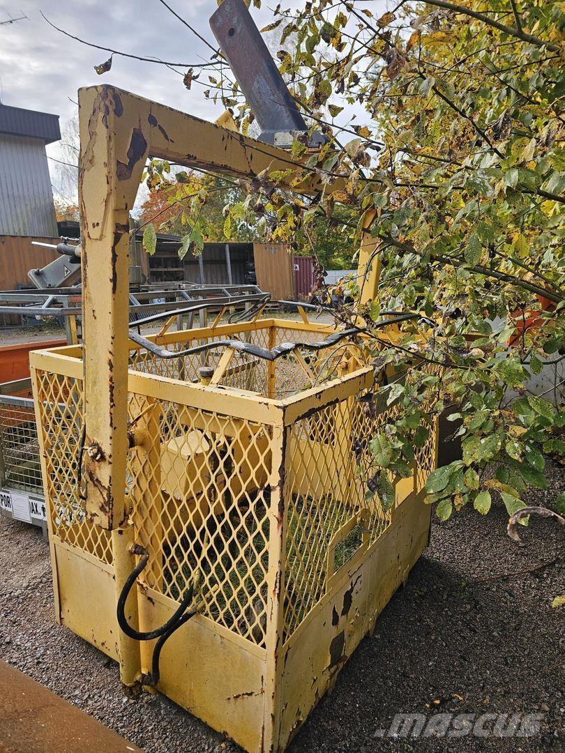  Henkilökori Ostali kranovi