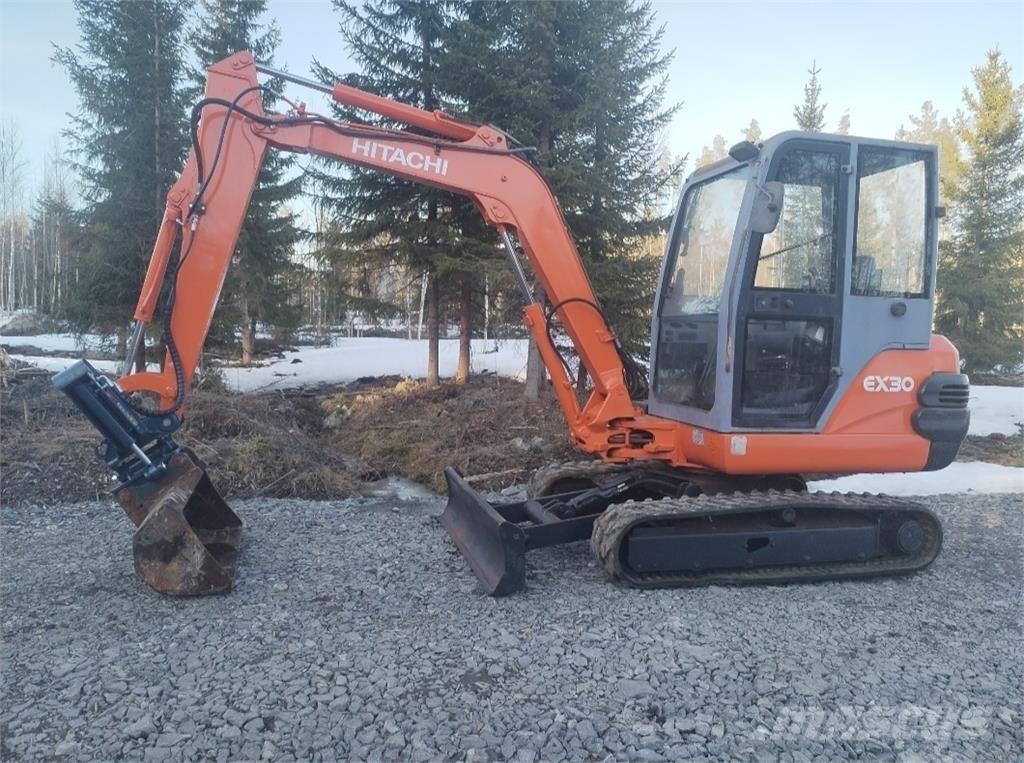 Hitachi Ex30 Mini bageri < 7t