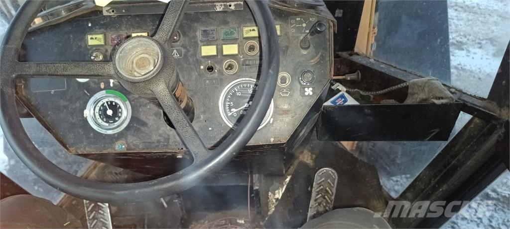 James 92 MPC Rovokopači