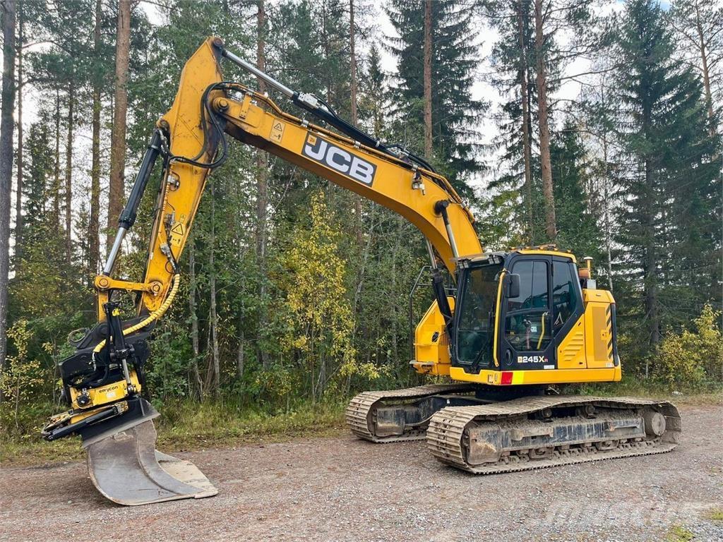 JCB 245XR Bageri guseničari