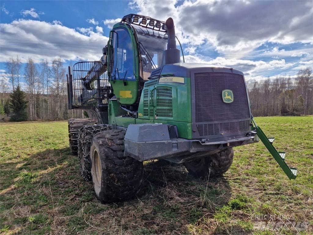 John Deere 1110G Forvarderi