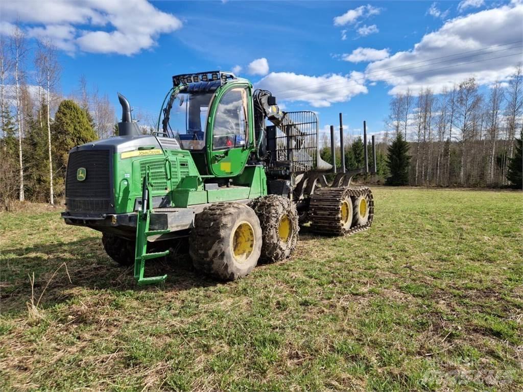 John Deere 1110G Forvarderi