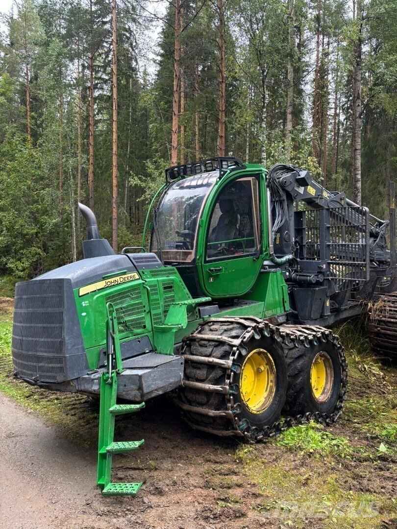 John Deere 1210G Forvarderi