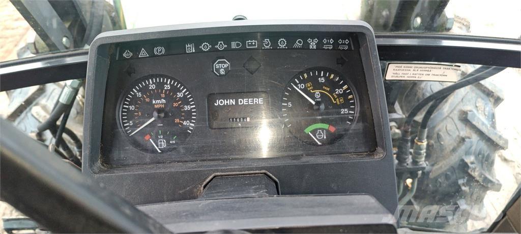 John Deere 6400 Traktori