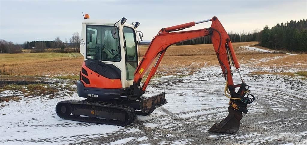 Kubota U25-3 Mini bageri < 7t