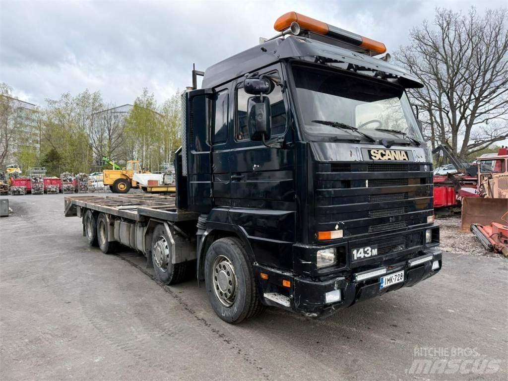 Scania R 143 8x2 Autotransporteri