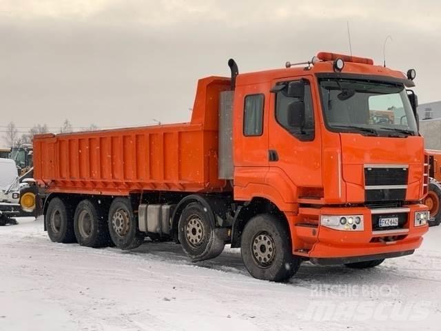 Sisu C600 E15M Kiperi kamioni