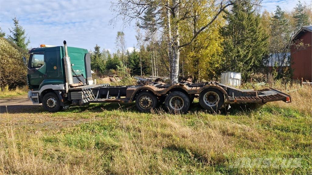 Sisu E12M Autotransporteri