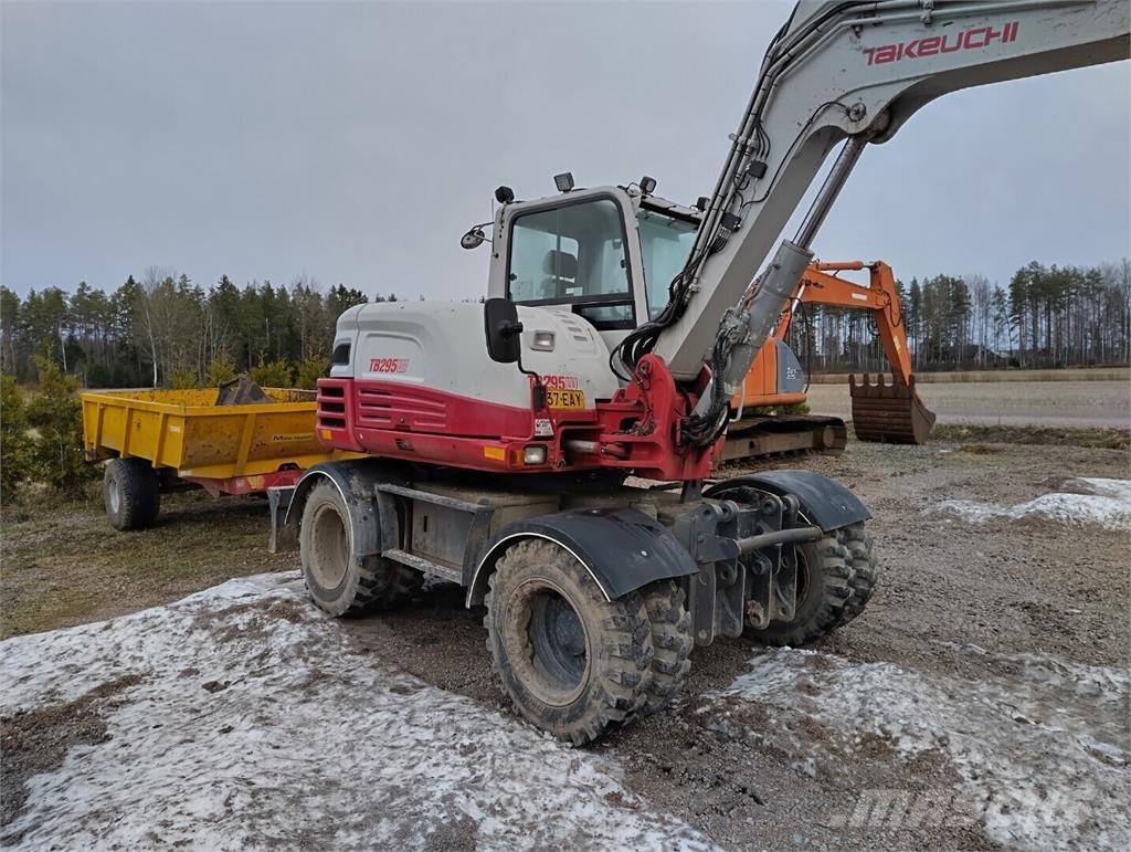 Takeuchi TB295W Bageri točkaši