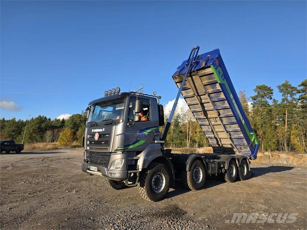 Tatra Phoenix Traktori