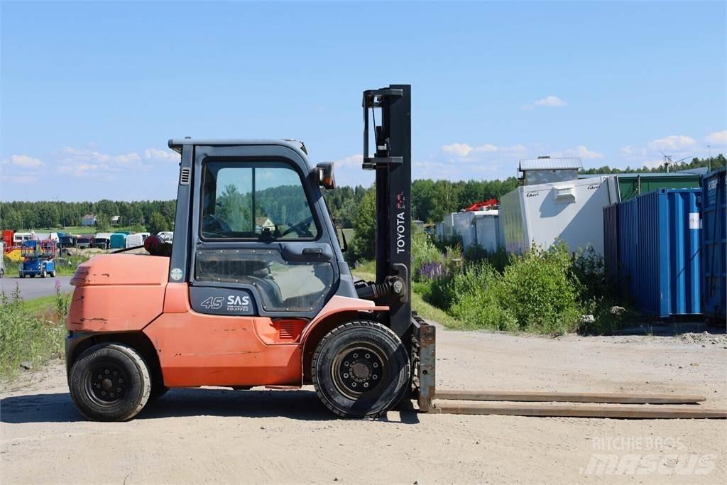 Toyota 7FD40 Dizelski viljuškari