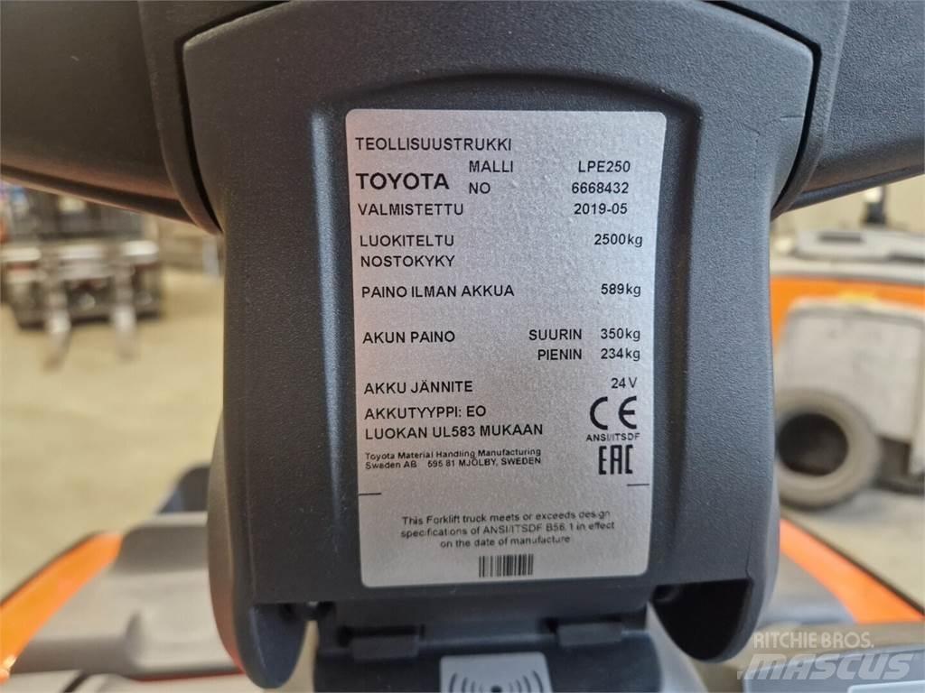 Toyota LPE 250 Viljuškari - ostalo