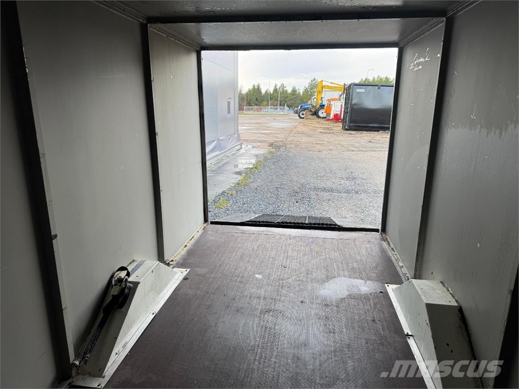  Umpiperäkärry Auto prikolice