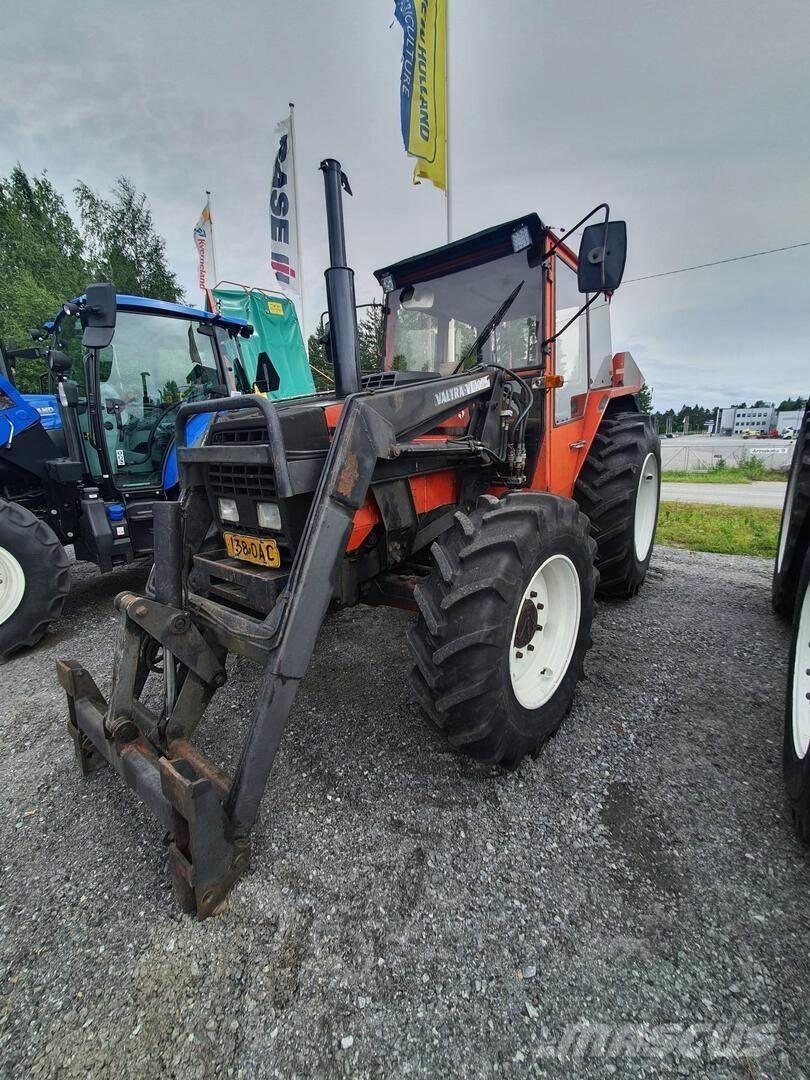 Valmet 605-4 EK Traktori