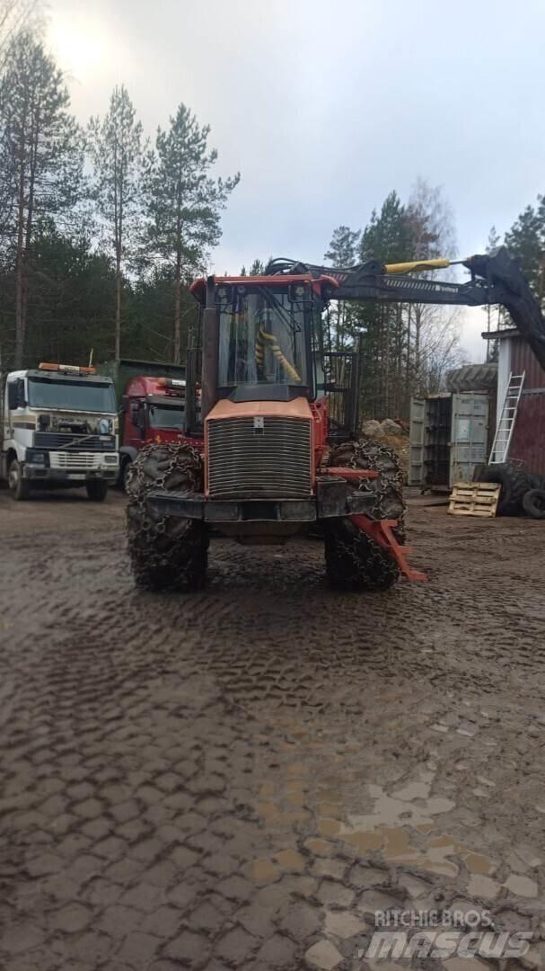 Valmet 840.3 Forvarderi