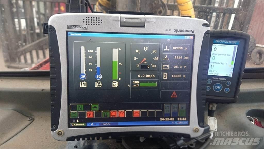 Valmet 840.3 Forvarderi