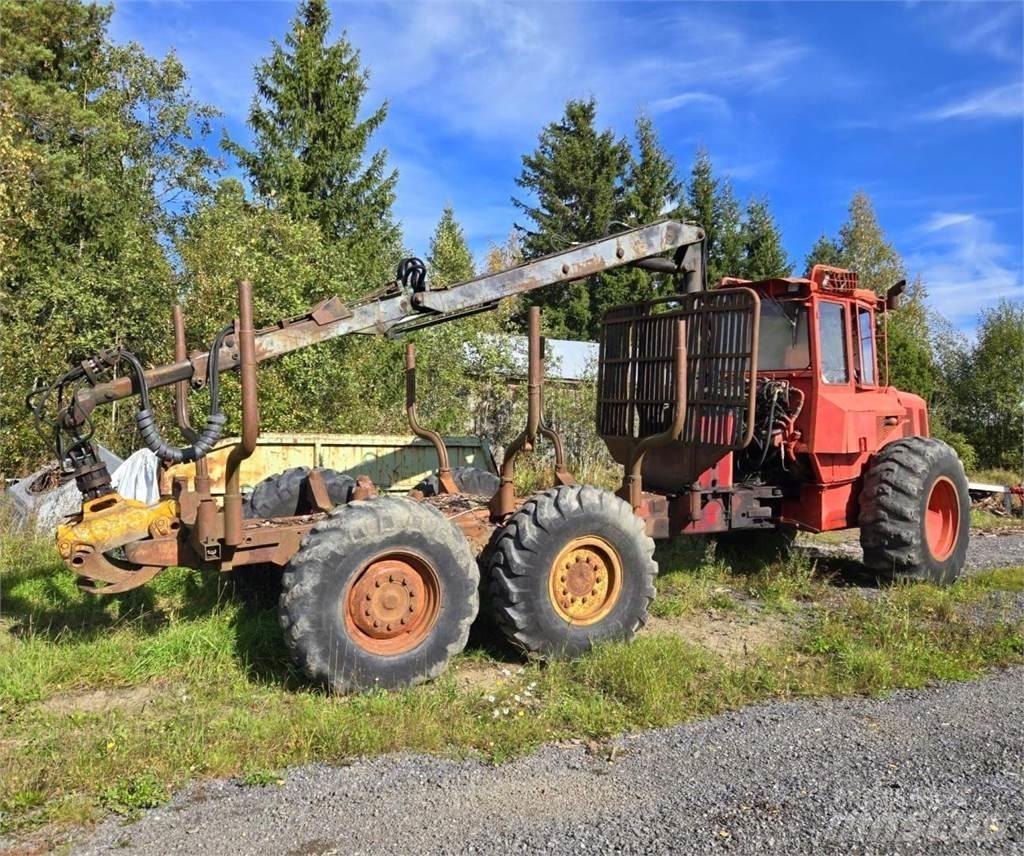 Valmet 886K Forvarderi