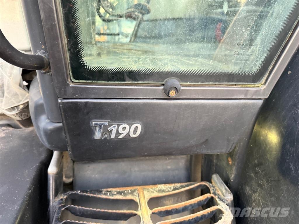 Valtra T190 Traktori