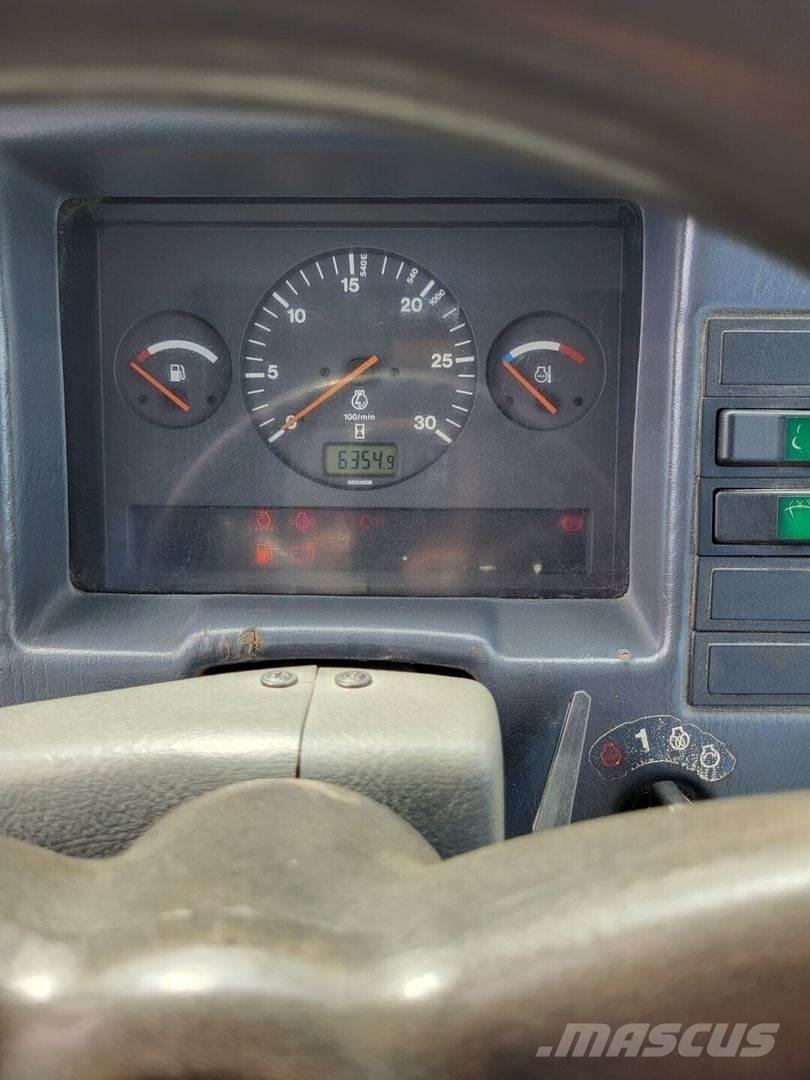 Valtra Valmet 900 Traktori