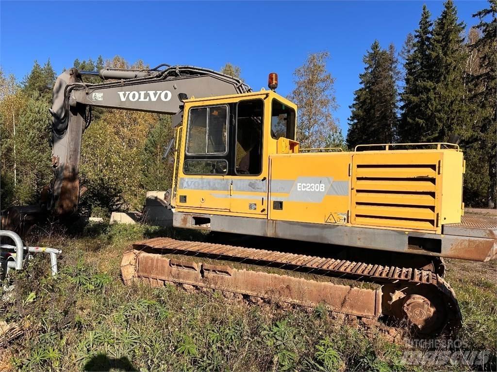 Volvo EC230B Bageri guseničari